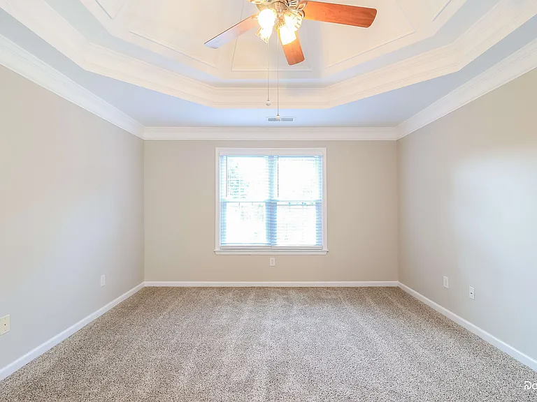 819 Winding Grove Ln — Photo 8