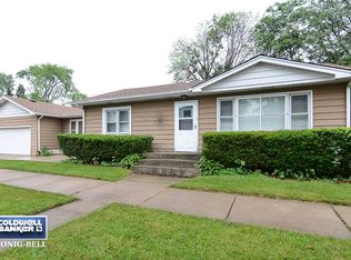 5660 W 88th St, Oak Lawn, IL 60453