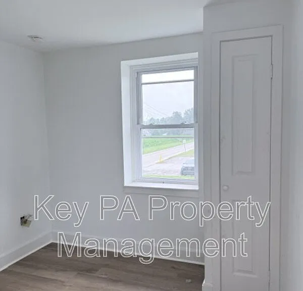 110 Brick Rd — Photo 6