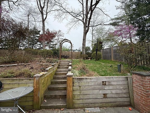 3rd image of 1148 Randolph Rd