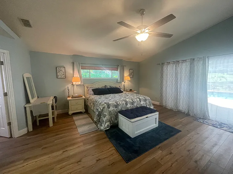 372 E Keller Ct — Photo 7