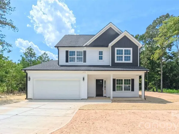 3155 Meadowcrest Dr, Clover, SC 29710