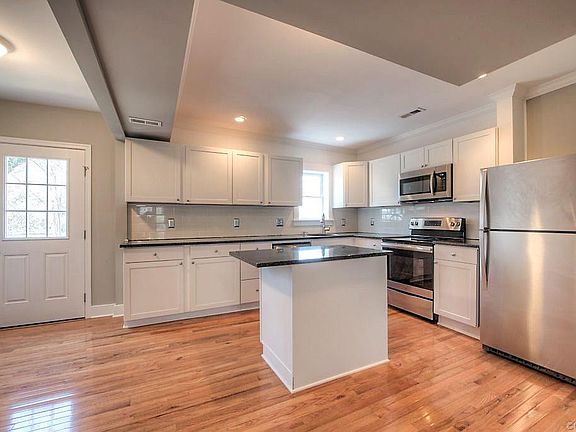 4th image of 1120 N 30th St