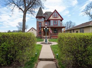 2216 Jackson St, Sioux City, IA 51104