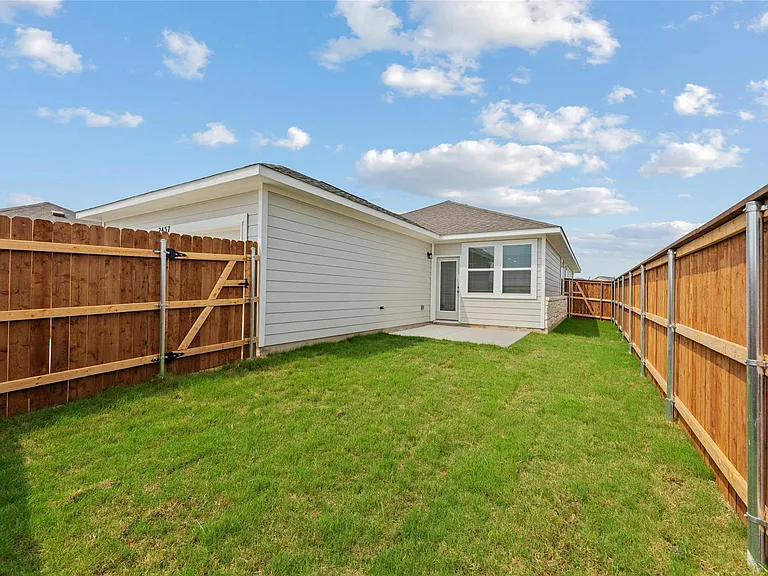 2457 Lucy Axel Ln — Photo 30