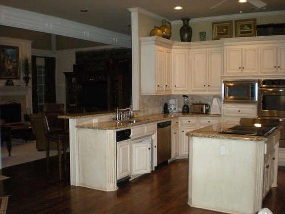 4th image of 5411 Willow Wood Ln