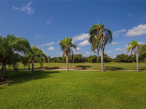 3rd image of 19900 Petrucka Cir