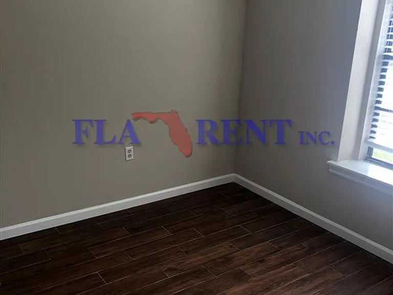 2820 Beckwith St — Photo 10