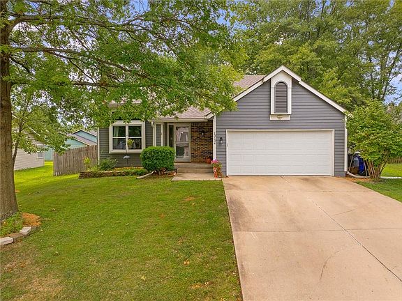 4th image of 13134 S Raintree Dr