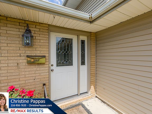 3rd image of 6341 Dunfield Dr