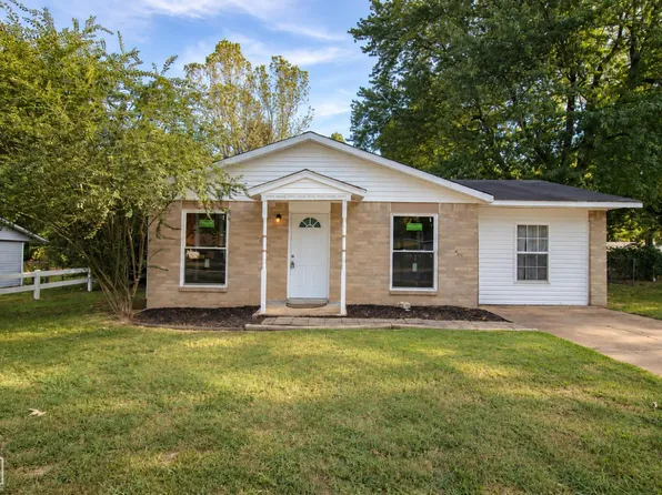 1407 Dana Debbie St, Jonesboro, AR 72405