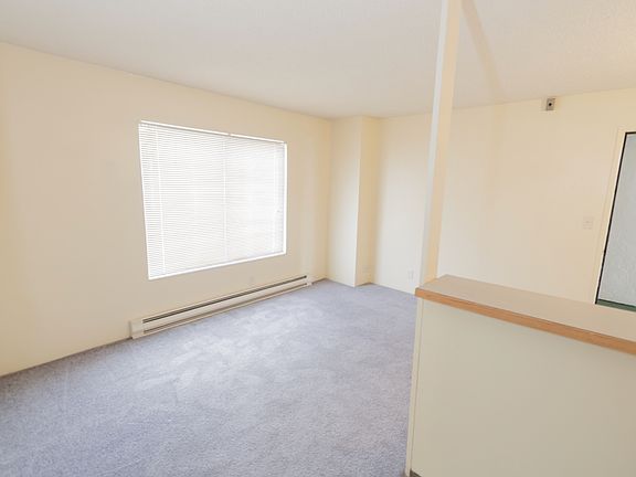 3rd image of 4130 11th Ave NE #1008