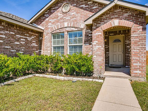 6117-saddleback-dr-denton-tx-High-Res-3.jpg