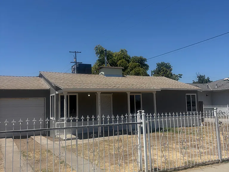 1517 N Millbrook Ave — Photo 1