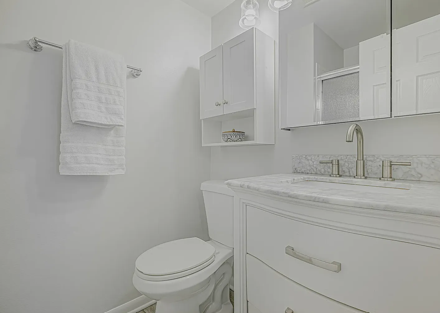 3 bed, 1107 sqft, $2,450 — Photo 3