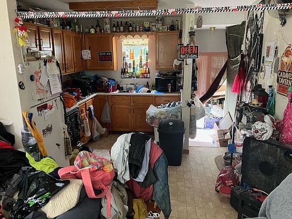 3rd image of 114 Peterson Ave
