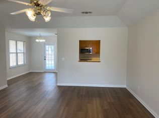 2125 Keystone Dr, New Braunfels, TX 78130