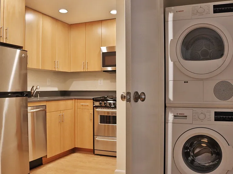 1255 New Hampshire Ave NW — Photo 190