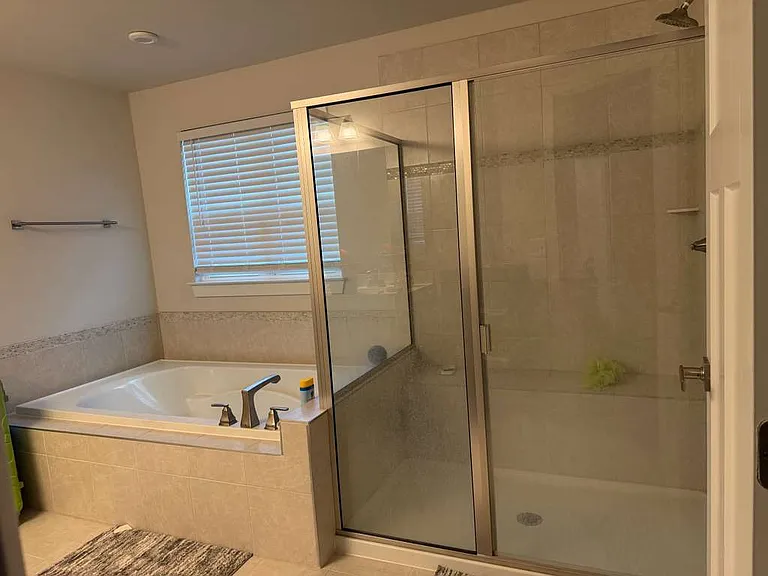 300 Finnegan Ct — Photo 17