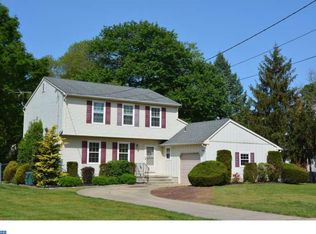 1022 Cedar Ln, Burlington, NJ 08016