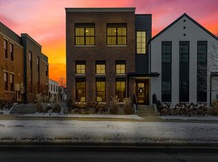 419 Main St, Pella, IA 50219