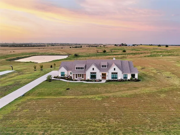 10932 Gregory Rd, Sanger, TX 76266