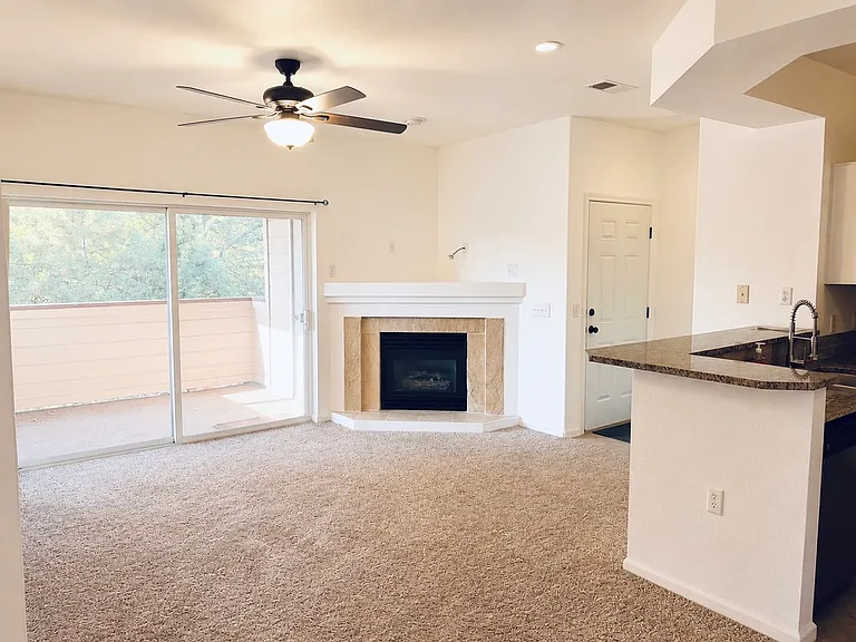 4545 Wheaton Dr #D370 — Photo 6