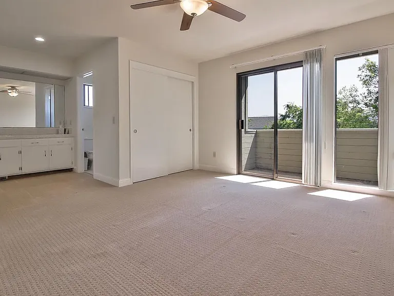 335 Donnas Ln — Photo 13