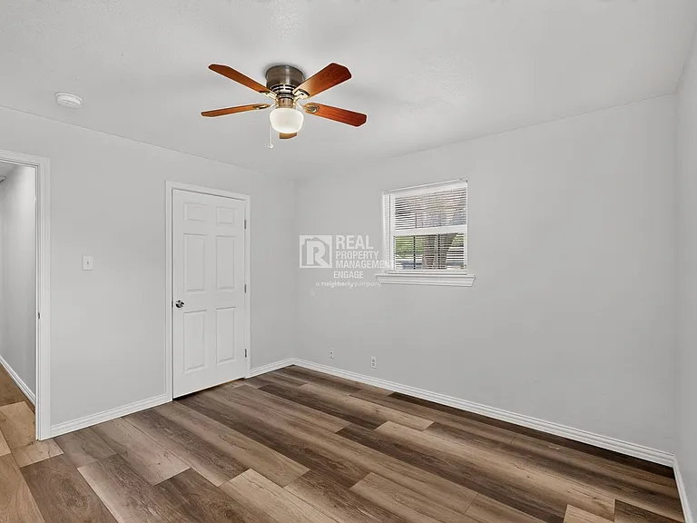 4401 Steven St — Photo 22