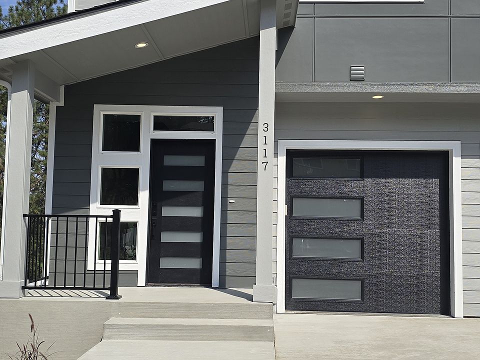 1st image of 3119 E 10th Ave