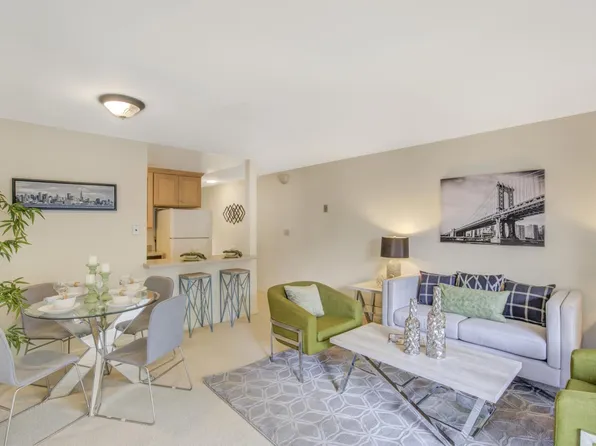 650 Alamo Ct APT 6, Mountain View, CA 94043