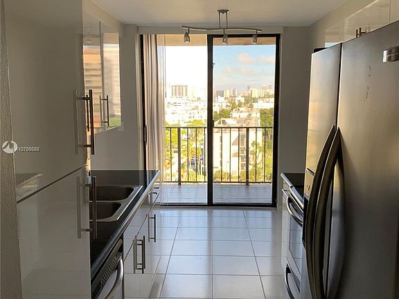5th image of 210 174th St APT 1112