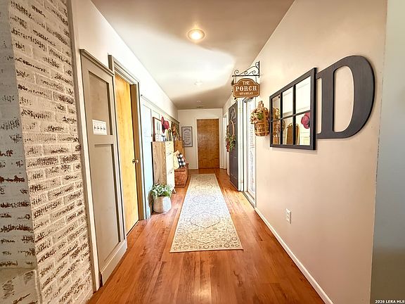 3rd image of 9506 Fm 835