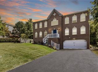 113 Nottingham Dr, Pittsburgh, PA 15205