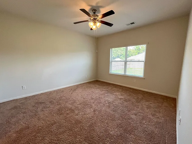 178 Stephanie — Photo 8