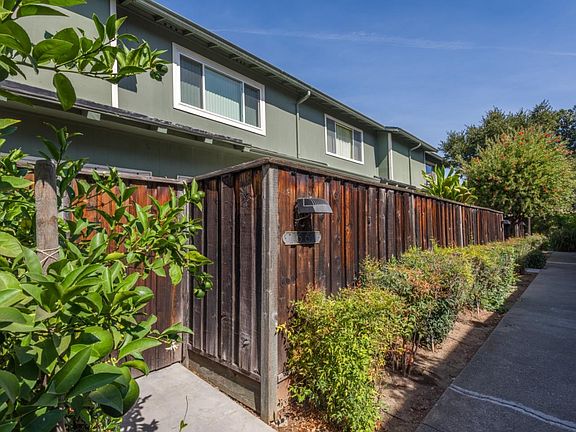 3rd image of 1661 Kentfield Ave