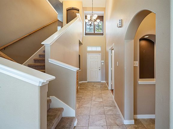 5th image of 2931 Silver Landing Ln