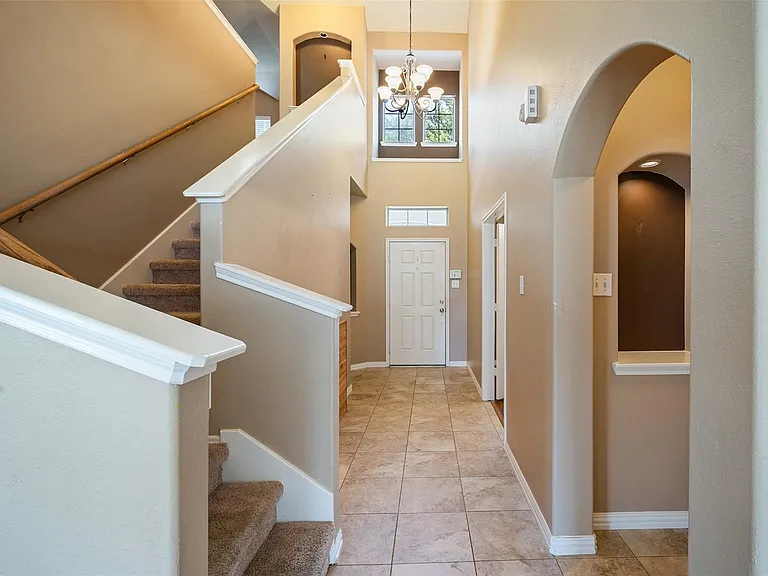 2931 Silver Landing Ln — Photo 5