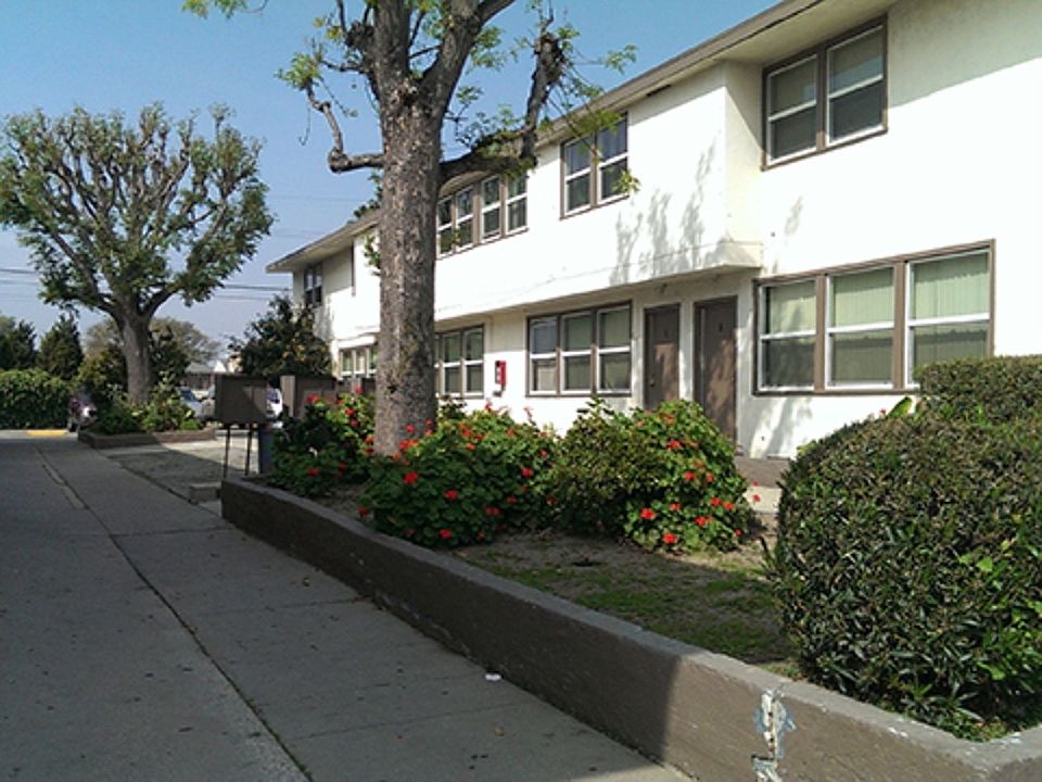 Building Photo 3