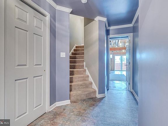 4th image of 61 Desert Rose Way
