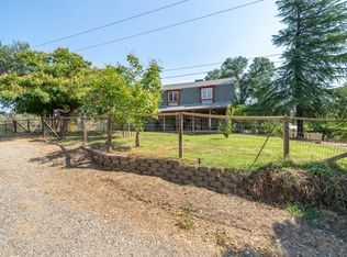 11989 Lewis Ln, Redding, CA 96003