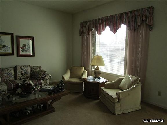 3rd image of 1215 Pleasantview Dr