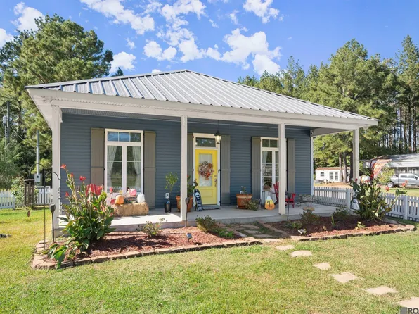 33189 Mangum Chapel Rd, Walker, LA 70785