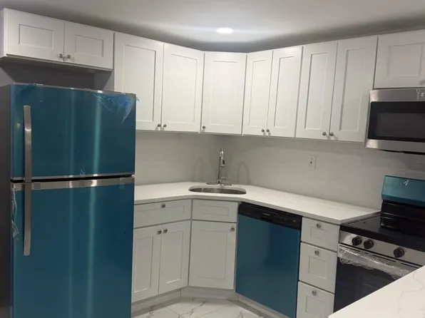 1335 Green St, Linwood, PA 19061