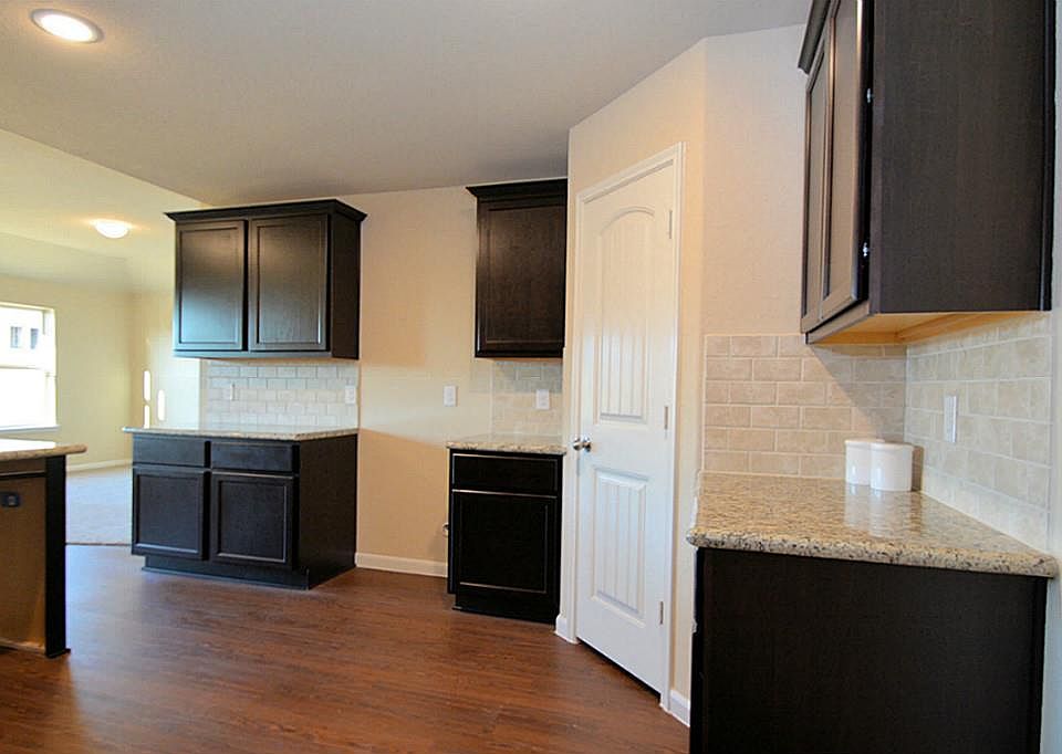 2nd image of 17 Santa Clara Dr