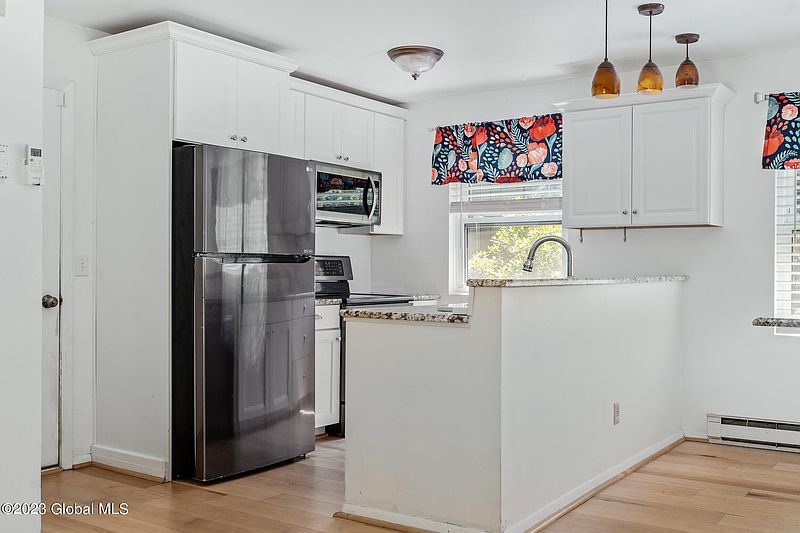4th image of 64 Pepperbush Place