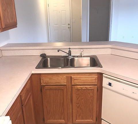 4th image of 8641 S Jasonville Ct SE #170