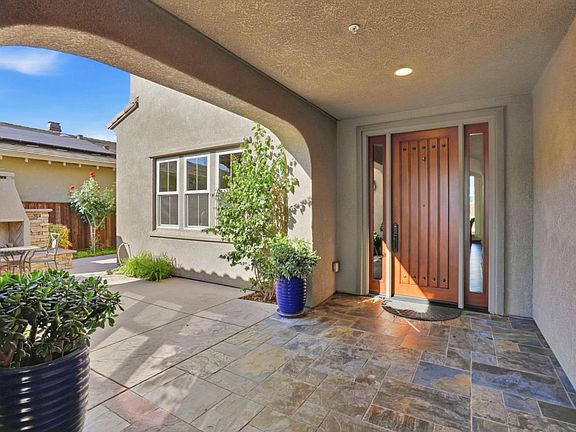 4th image of 15120 La Alameda Dr