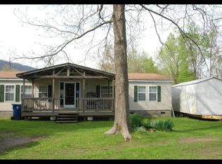 127 Sparks Ln, Middlesboro, KY 40965