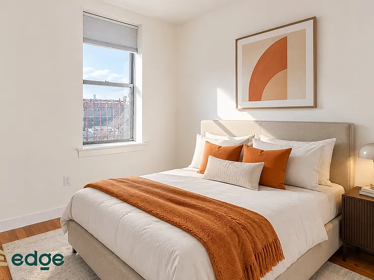 591 Franklin Ave #4 — Photo 6